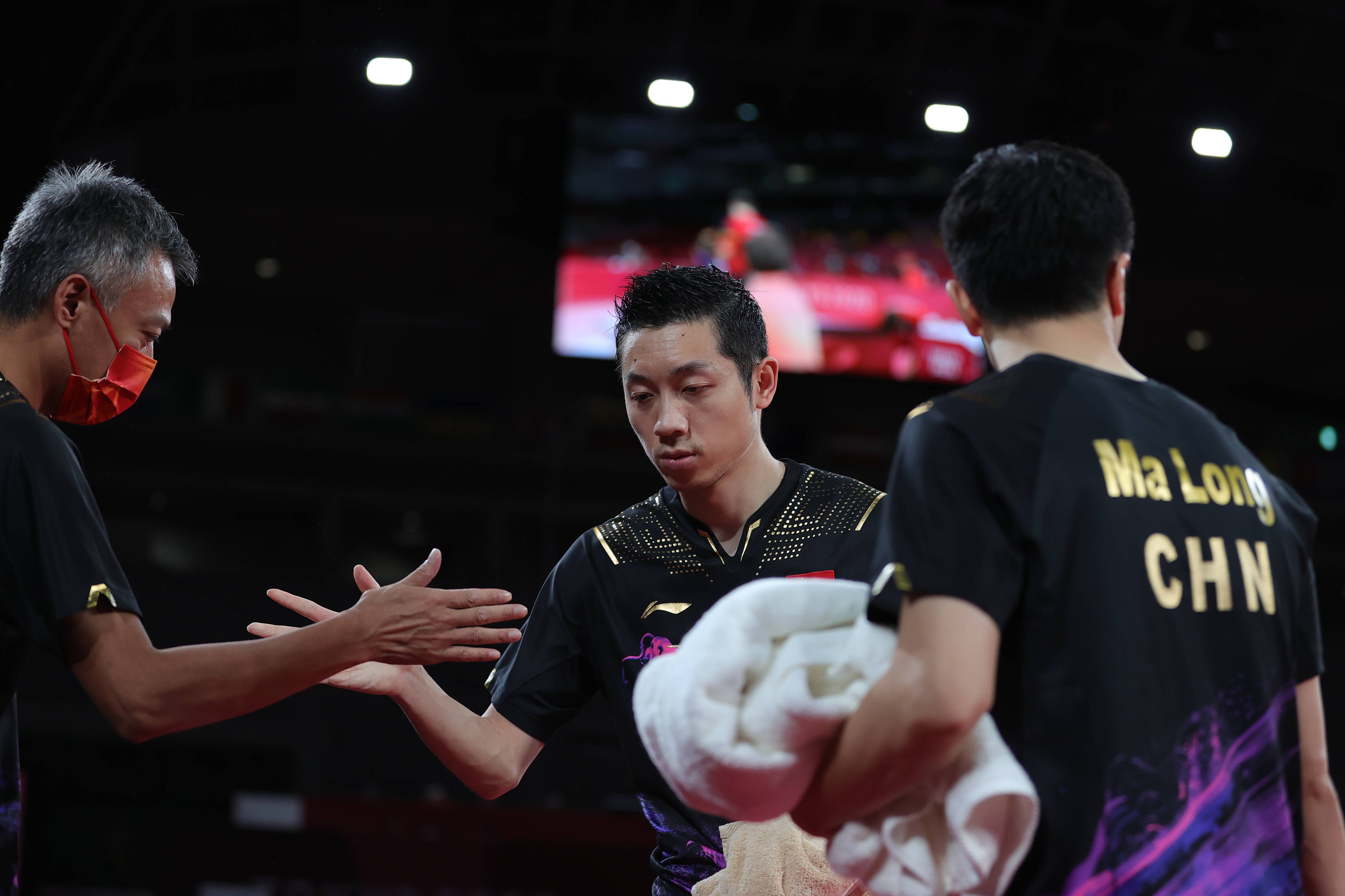 日本队完胜法国队,许昕惊艳四座 日本队完胜法国队,许昕惊艳四座