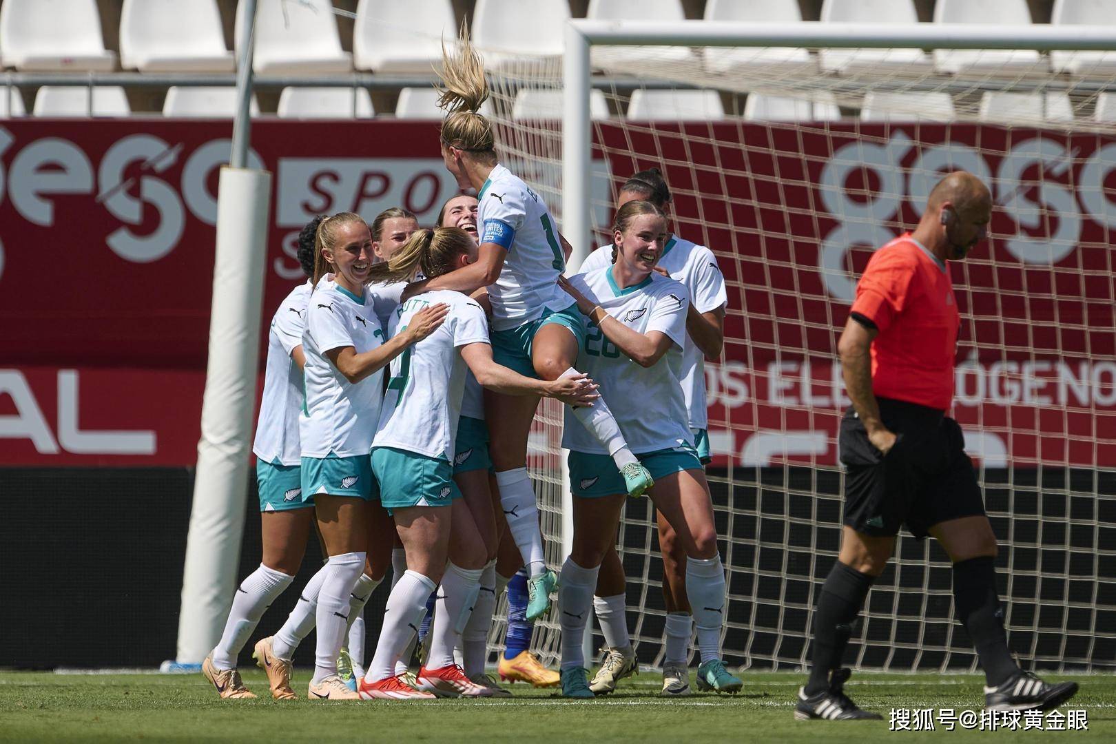 澳大利亚女足球队备战奥运会