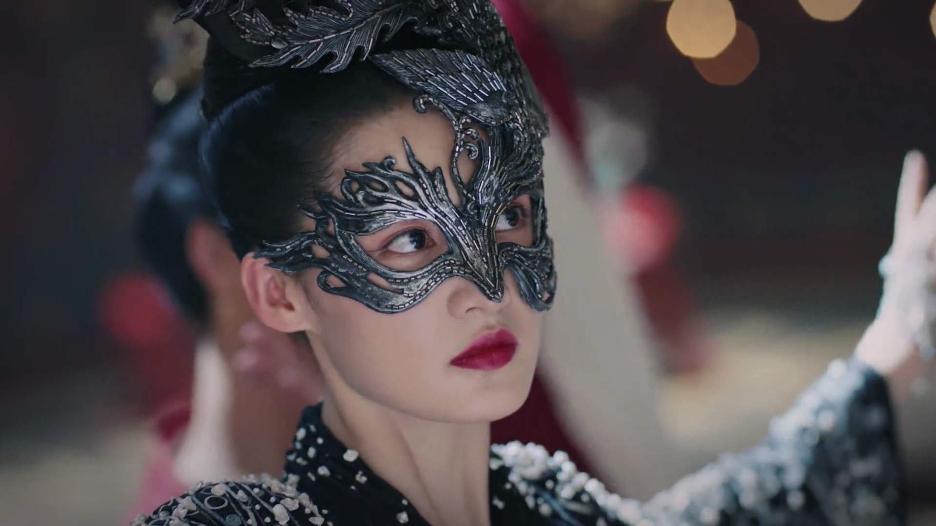 篮下禁区即绿茵，欧冠淘汰赛之夜，浓眉式攻防统治