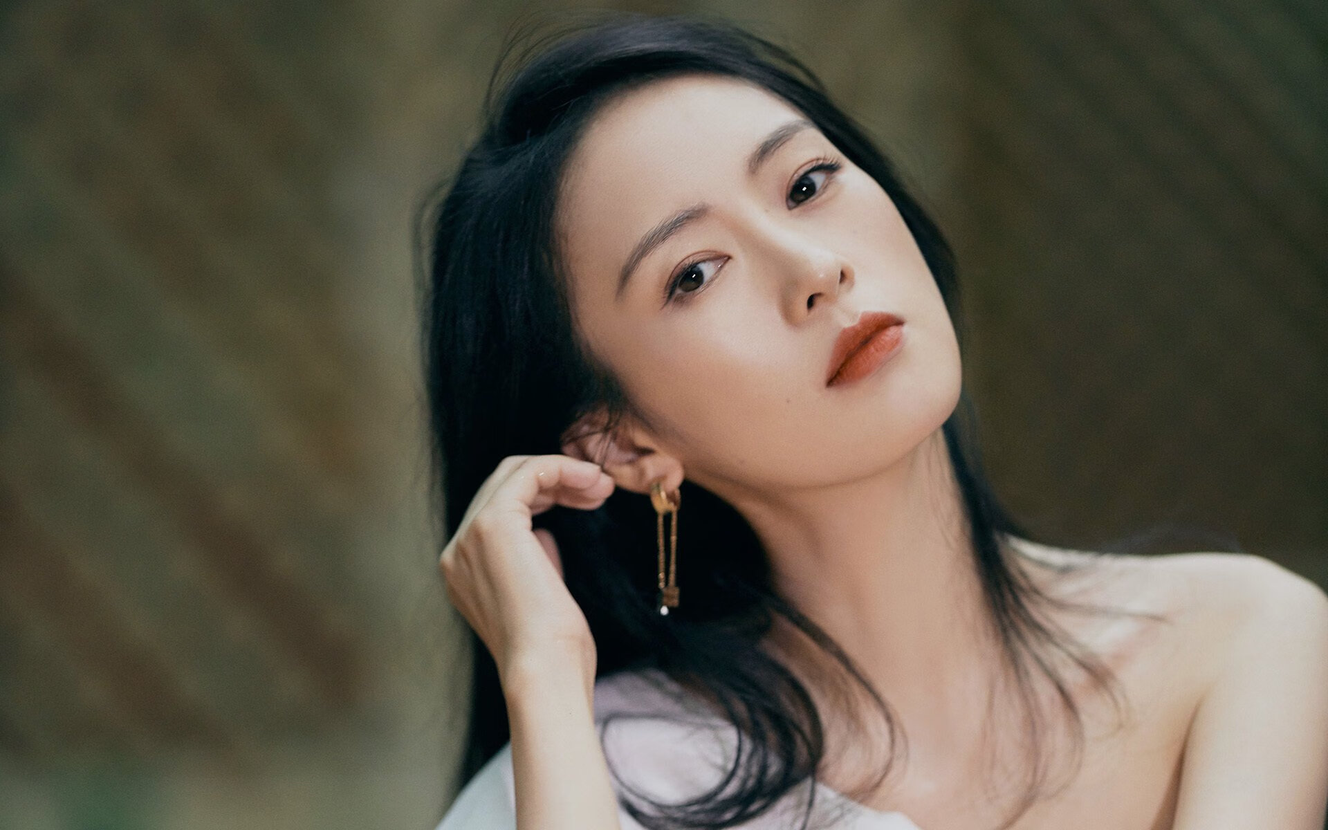 当库里投出永恒之夜，国王在麦迪逊奏响生存狂想曲—篮球之神同时翻阅两篇传奇